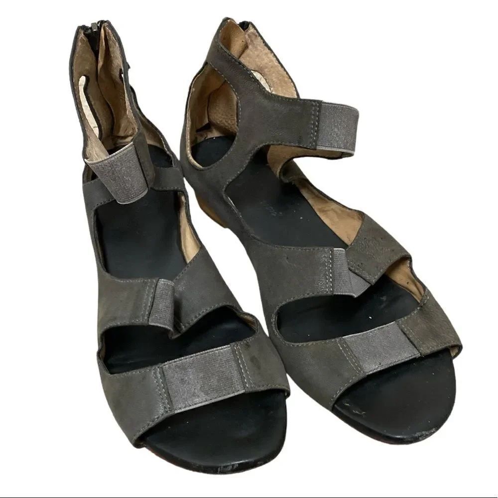 Matt Bernson Sandals Size 10